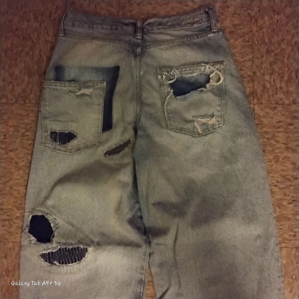Zara High Rise Lightwash Distressed  5 Pocket Wide Leg Jeans - Picture 2 of 9